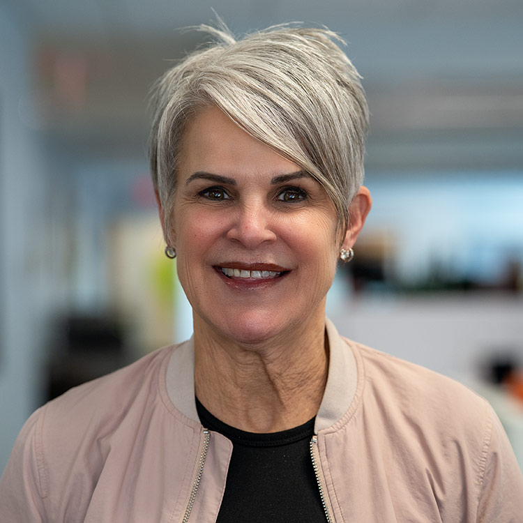 MaryAnn Martinez Bosso headshot